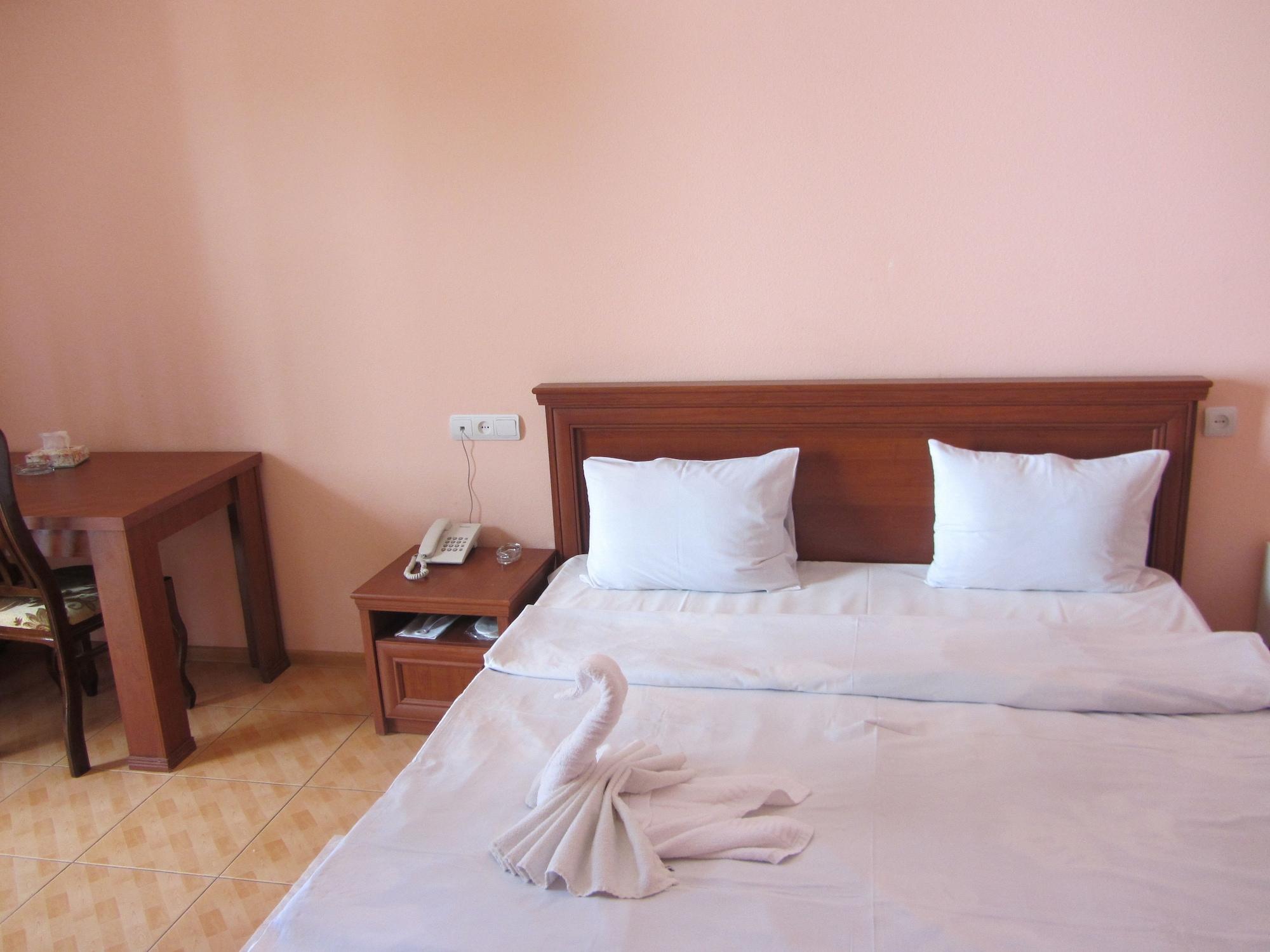 Primer Hotel Erivan Dış mekan fotoğraf