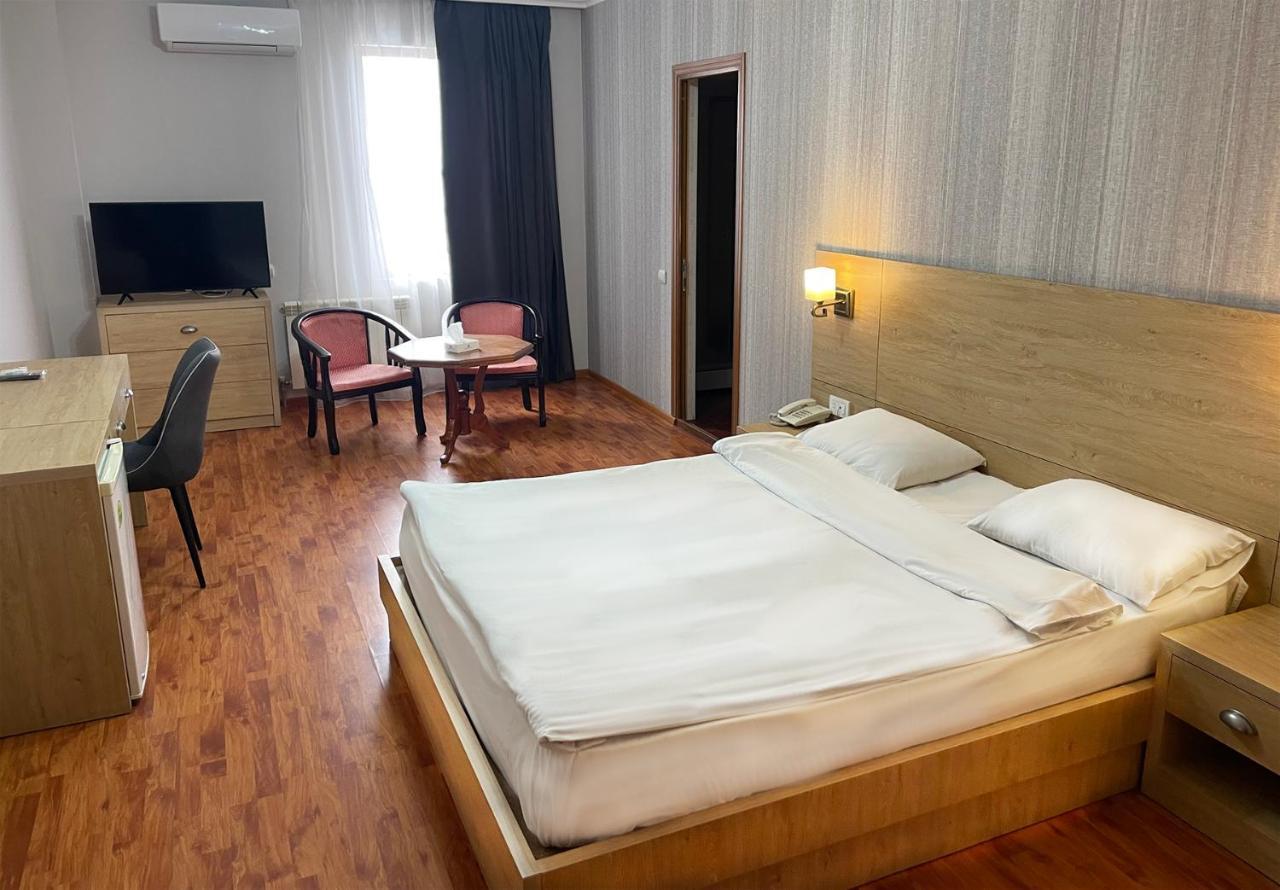 Primer Hotel Erivan Dış mekan fotoğraf