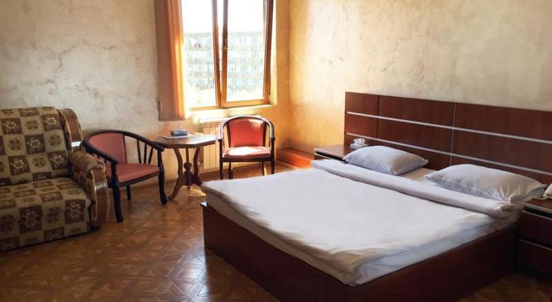 Primer Hotel Erivan Oda fotoğraf