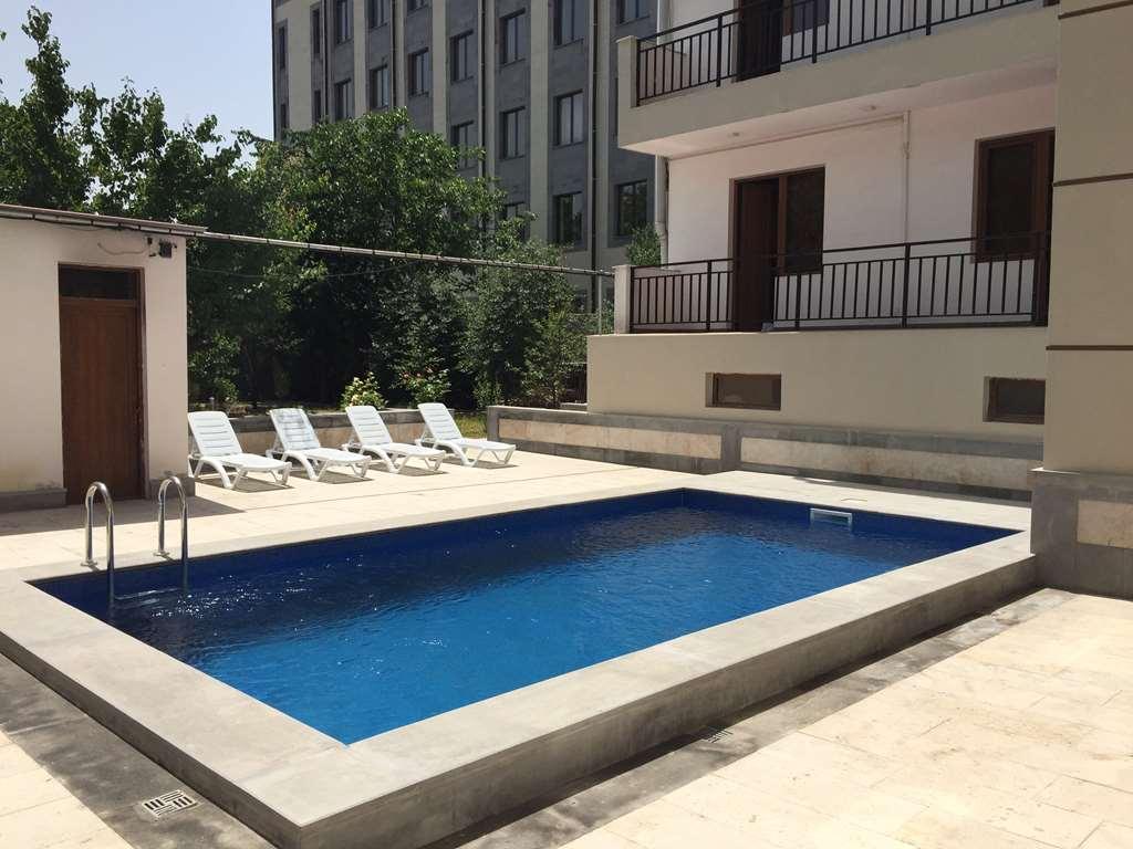 Primer Hotel Erivan Konforlar fotoğraf